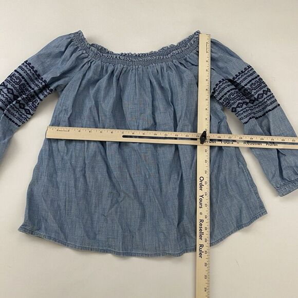 GAP Blue Chambray Off The Shoulder Smocked Embroidered Blouse Size M 3/4 Sleeve - Picture 2 of 11